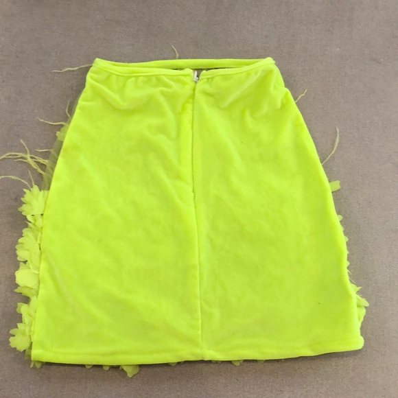 Neon skirt - Picture 2 of 2